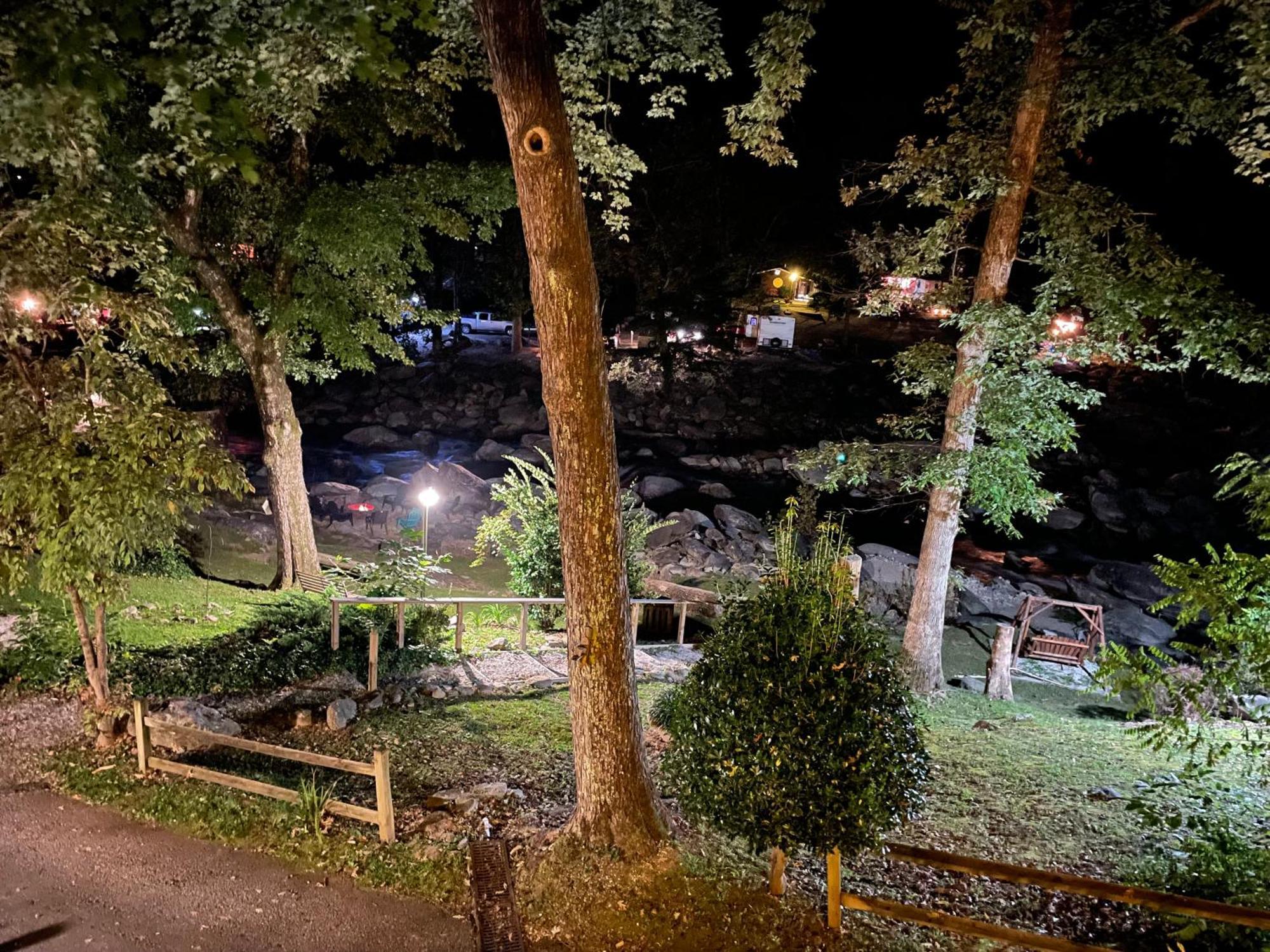 The Evening Shade River Lodge And Cabins Chimney Rock Exterior foto