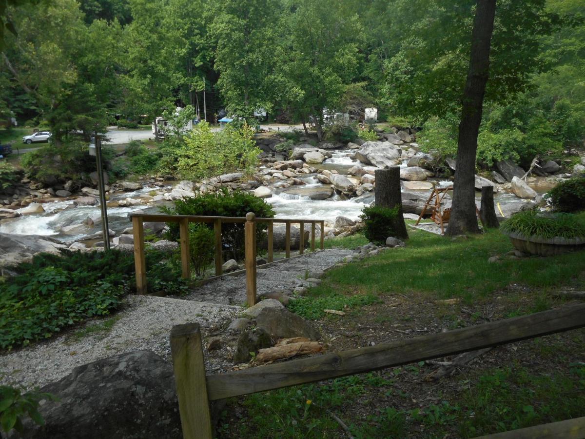 The Evening Shade River Lodge And Cabins Chimney Rock Exterior foto